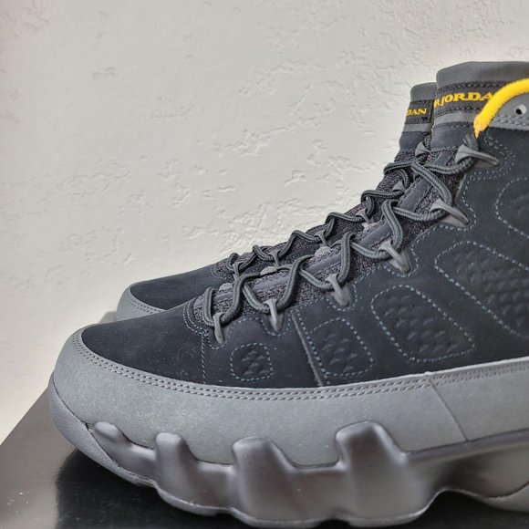 Nike Air Jordan 9 IX Retro University Gold - Picture 5 of 9
